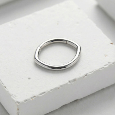 Implant Grade Titanium Oval Hinged Segment Hoop Ring