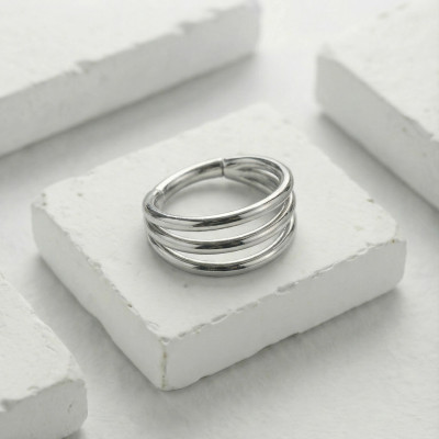Implant Grade Titanium Hinged Segment Triple Hoop Ring