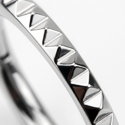 Implant Grade Titanium Hinged Segment Hoop Ring With Pyramid Cut Studded Outside